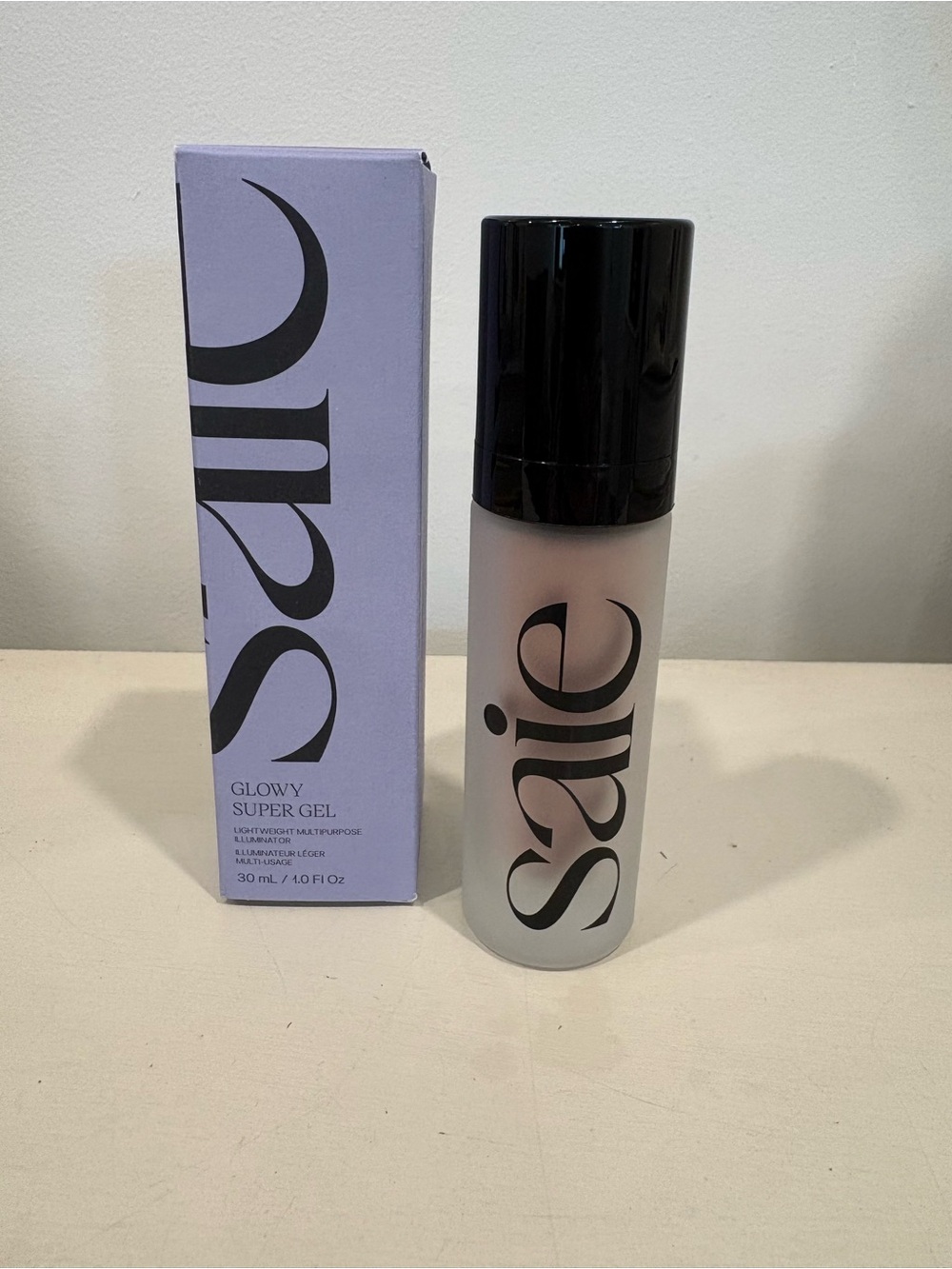 Saie glowy super gel illuminator in rose glow. New in box full size Sephora